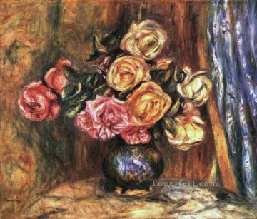 ピエール=オーギュスト・ルノワール Painting - 青いカーテンの前のバラの花 ピエール・オーギュスト・ルノワール